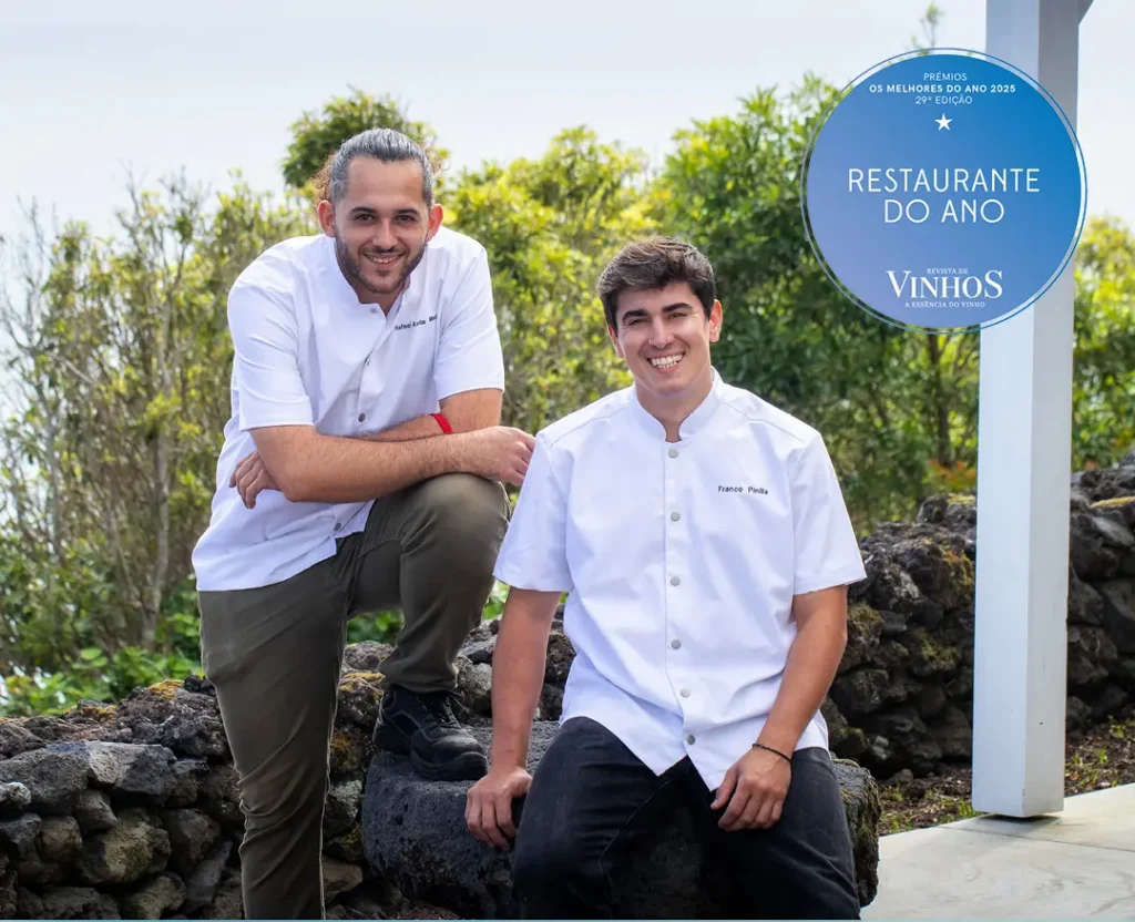 Chef Rafael e Chef Franco fora do restaurante Bioma